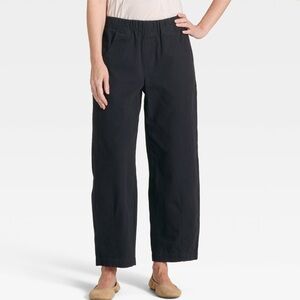 Women's Mid Rise Leg Pull-On Pants - Universal Thread™ Black L